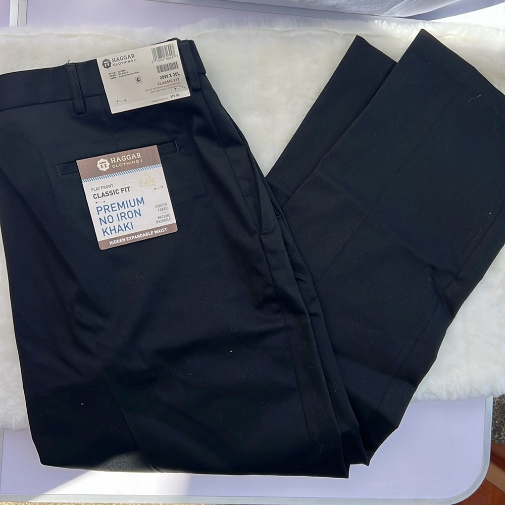 NWT Haggar Classic Fit Premium No Iron Khaki Black Slacks Mens Pants - 38W x 30L